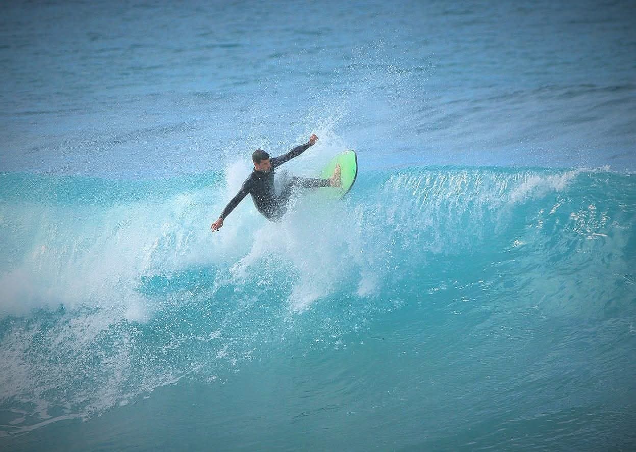 Surf y territorio - imagen Mikasa